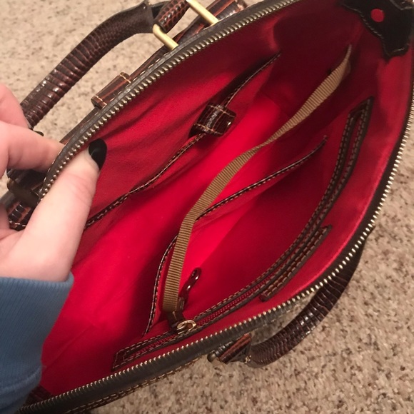 Dooney and Bourke - Picture 4 of 4